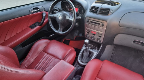 Dezmembrez Alfa Romeo 147 2008 hatchback
