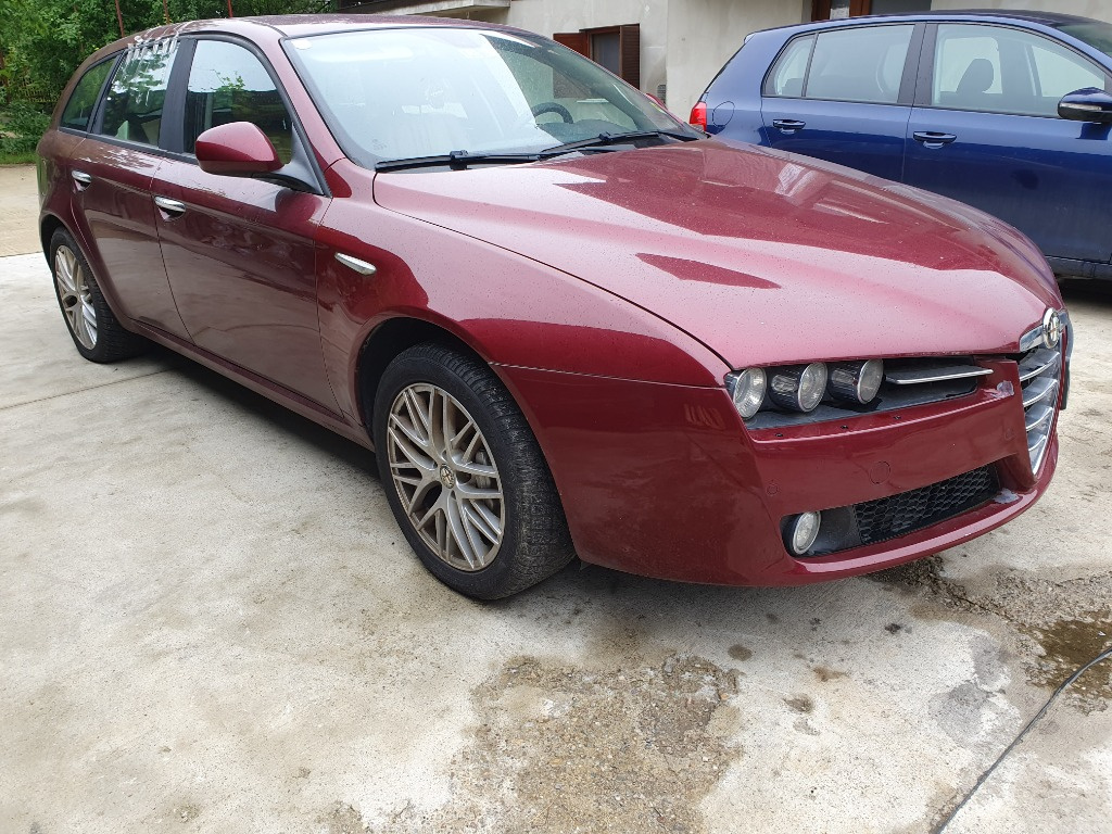 Dezmembrez Alfa Romeo 159, 2.4 jtd, 2007, break