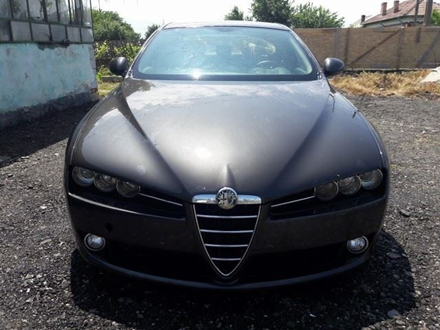 Dezmembrez alfa romeo 159 berlina 1.9 jtdm 16v 939a2.000 150 cai