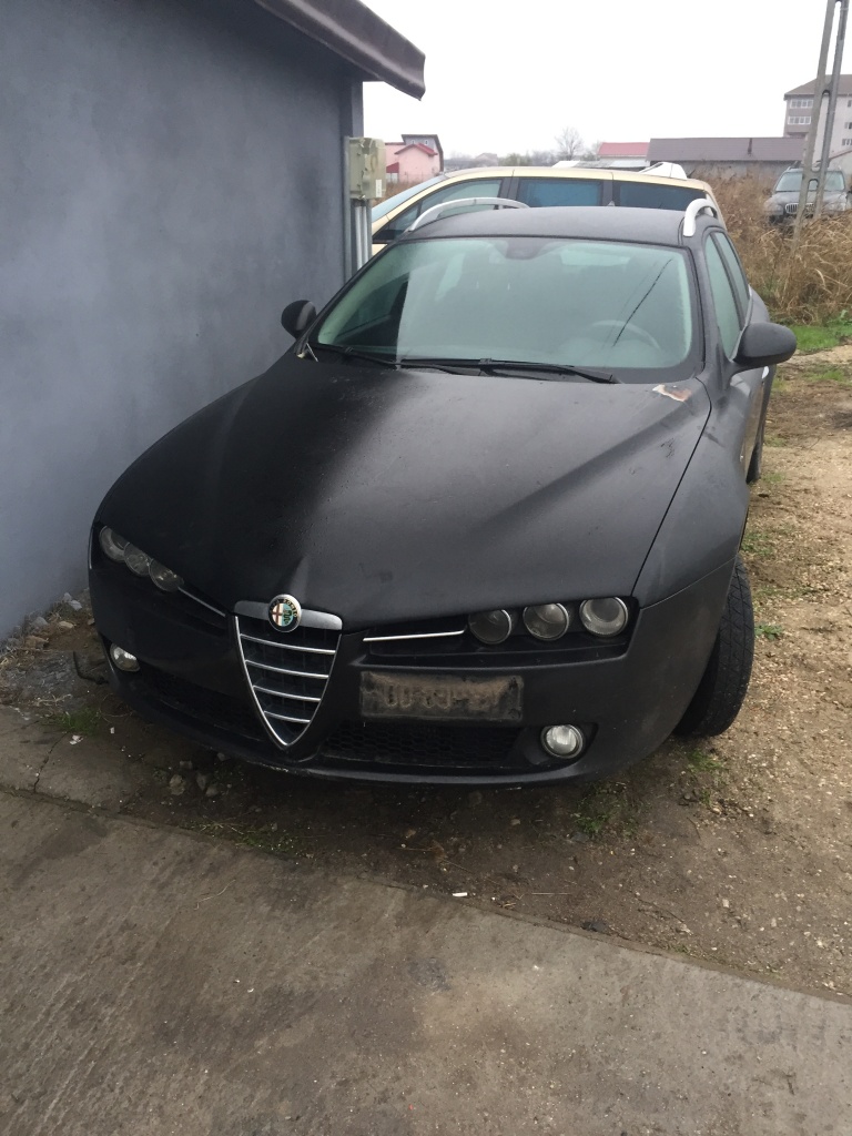 Dezmembrez alfa romeo 159 break din 2007 motor 2.4 jtdm