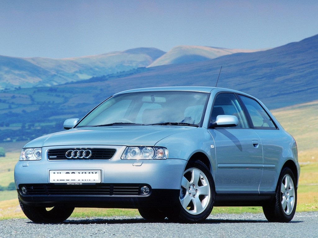 DEZMEMBREZ AUDI A3 1.6 BENZINA , AN 2001