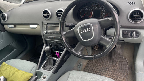 Dezmembrez Audi A3 8P 2010 HATCHBACK 1.6