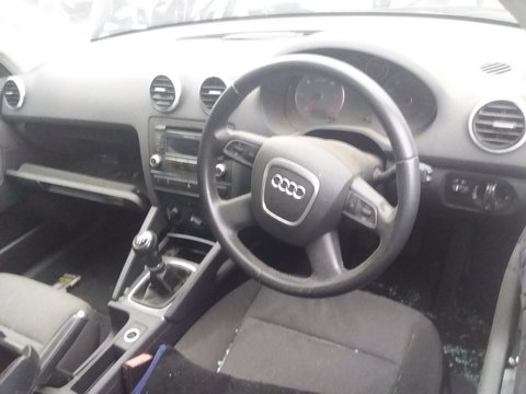 Dezmembrez Audi A3 an 2010 motor 1.6 tdi tip motor CAY