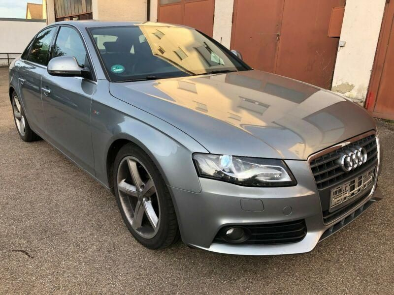 Dezmembrez Audi A4 3.0 tdi s-line 2009