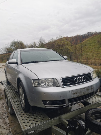 Dezmembrez Audi A4 B6 2002 2.5 Tdi AKE Quattro cul