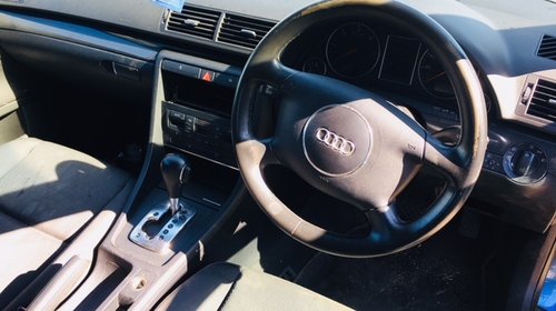 Dezmembrez Audi A4 B6 2004 AVANT 1.9 TDI