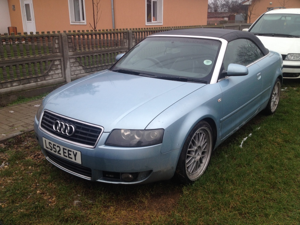 Dezmembrez audi a4 b6 cabrio 2.4 benzina