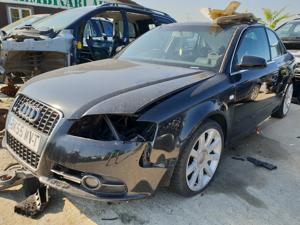 Dezmembrez Audi A4 B7 2006 2.0tdi BLB