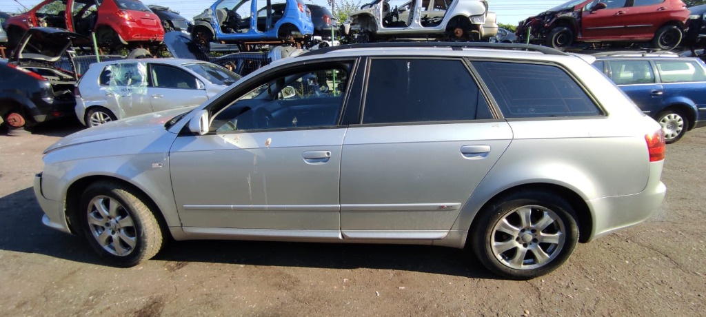 Dezmembrez Audi A4 B7 2007 break 2.0