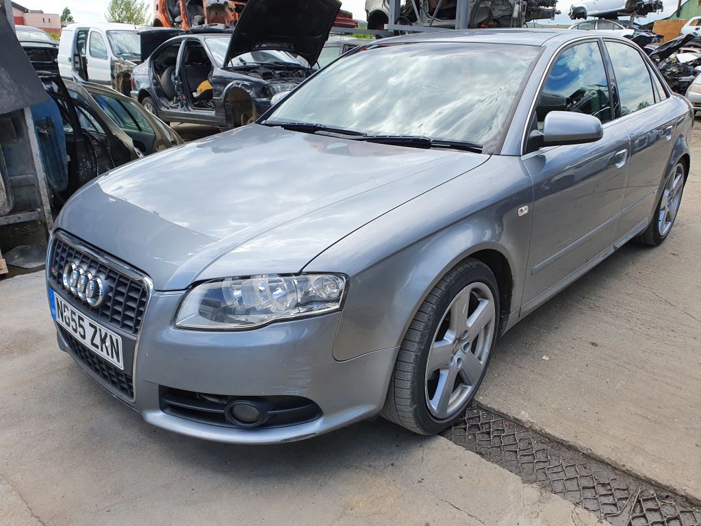 Dezmembrez Audi A4 B7 S Line 2006 2.0tdi BRE