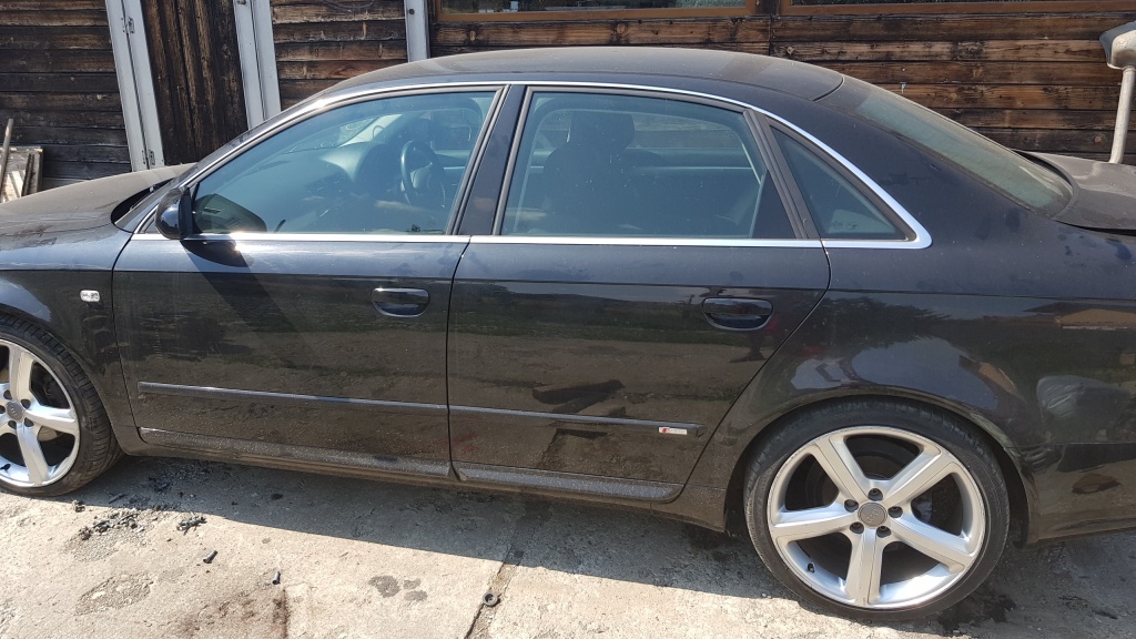 Dezmembrez audi a4 b7 s-line 2007 2.0tdi BRE 140cp berlina