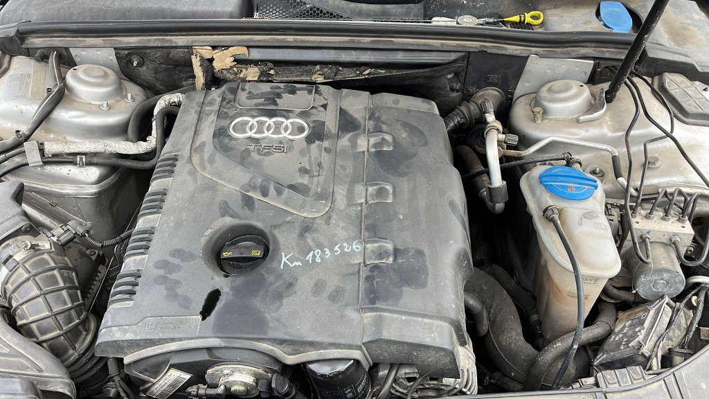 Dezmembrez AUDI A4 B8 1.8TFSI CABB 2008 