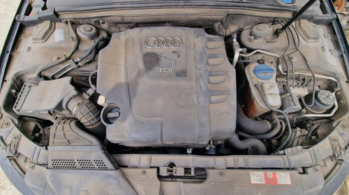 Dezmembrez Audi A4 B8 2.0 TDI An 2010