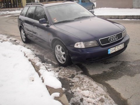 Dezmembrez audi a4 combi 1.9 tdi afn 110 cai din 99