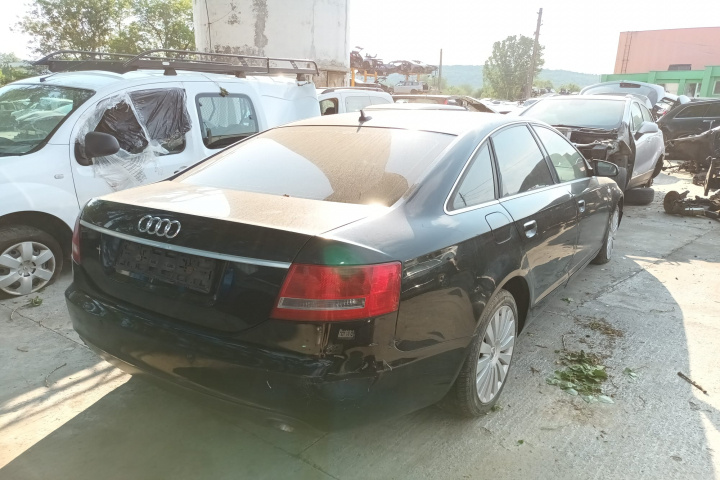 Dezmembrez Audi A6 C6 2006 berlina 3.0