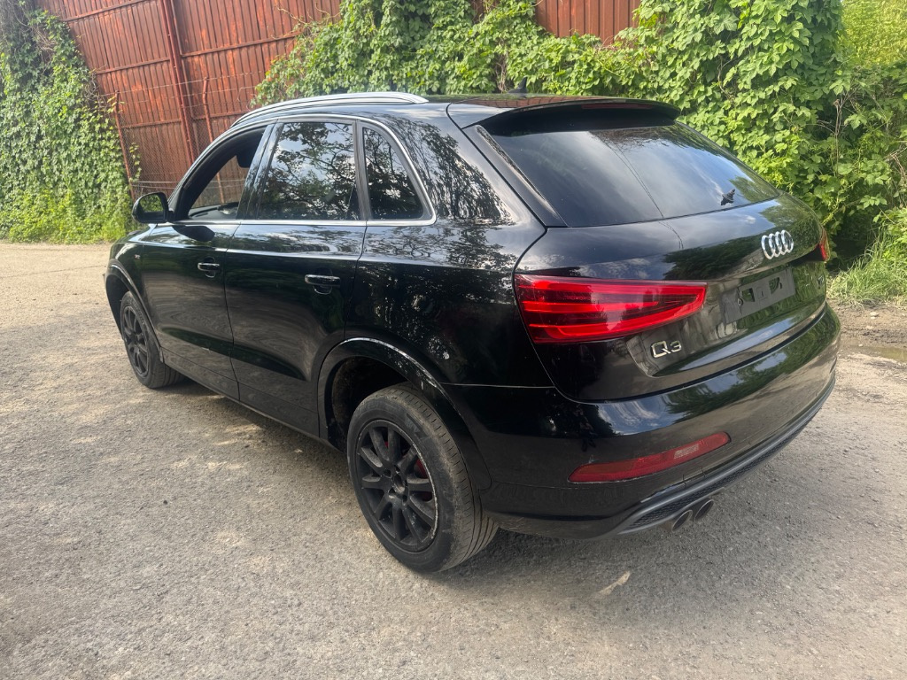 Dezmembrez Audi Q3 S line 2015 2.0 tdi CFFB quattr