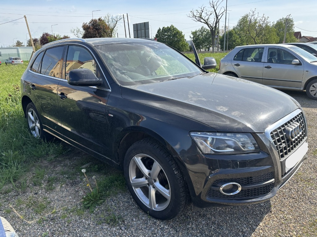 Dezmembrez Audi Q5 (8RB) 2.0 TDI Quattro S-line, LTC