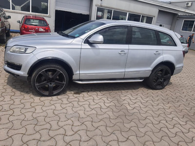 Dezmembrez Audi Q7 2007 SUV 4x4 3.0 TDI,171kw CV a