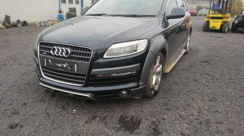 Dezmembrez Audi Q7 3.0 TDI V6 motor BUG 