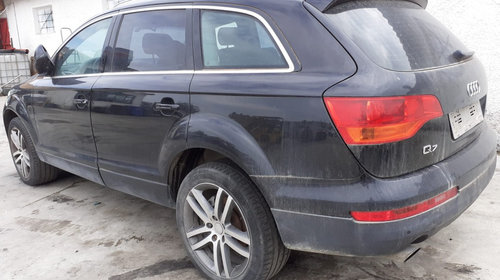 Dezmembrez Audi Q7 din 2007