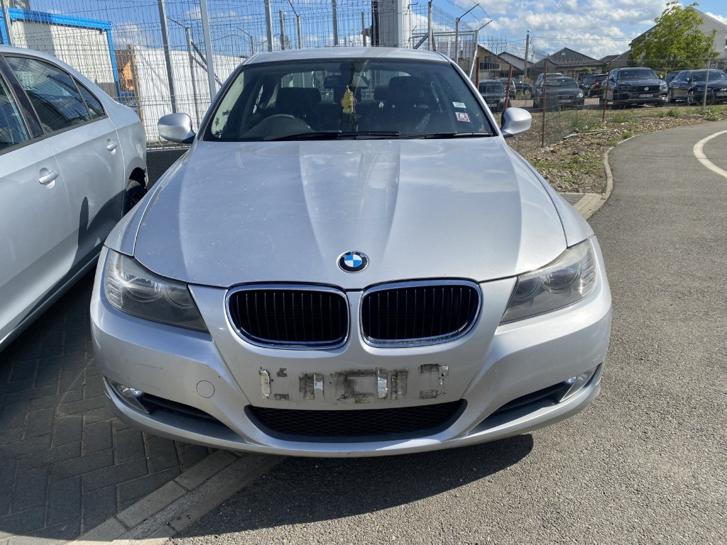 Dezmembrez Bmw 3 (E90) facelift 2.0 diesel 2010, N47D20C