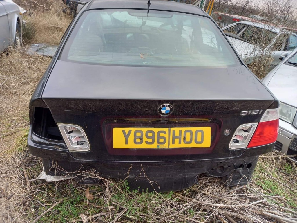 Dezmembrez BMW 316i
