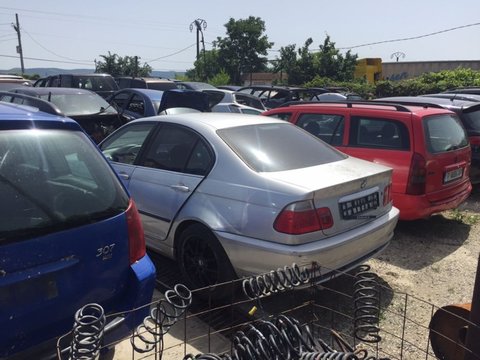 Dezmembrez bmw 330 d. E46.