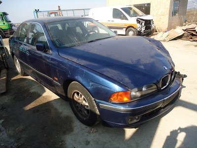 Dezmembrez BMW 520 E39 din 1996-2000, 2.0 b