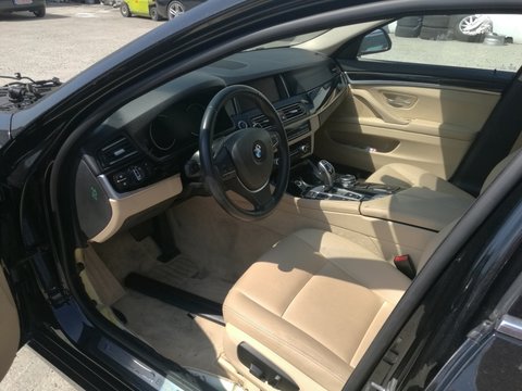 Dezmembrez Bmw 530d F11 facelift volan stanga