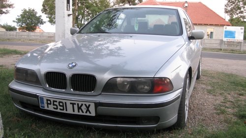 dezmembrez bmw e39 523i automatic