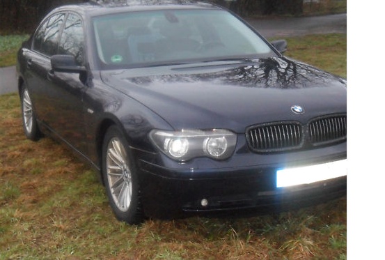 Dezmembrez Bmw E65