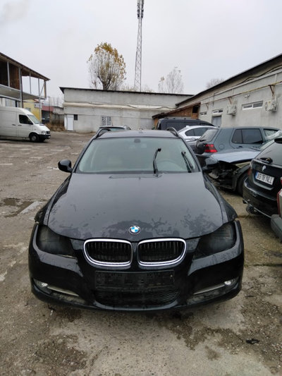 Dezmembrez BMW E90 320d N47 motor capota usa farur