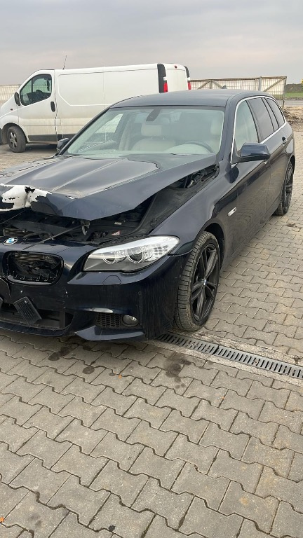 Dezmembrez BMW F11 530D seria 5 din 2012