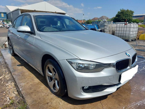 Dezmembrez BMW F30 2012 SEDAN 2.0