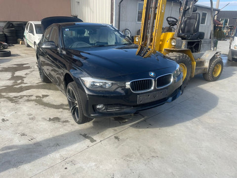 Dezmembrez BMW Seria 3 F30 2.0 d N47D20C Manual 2013