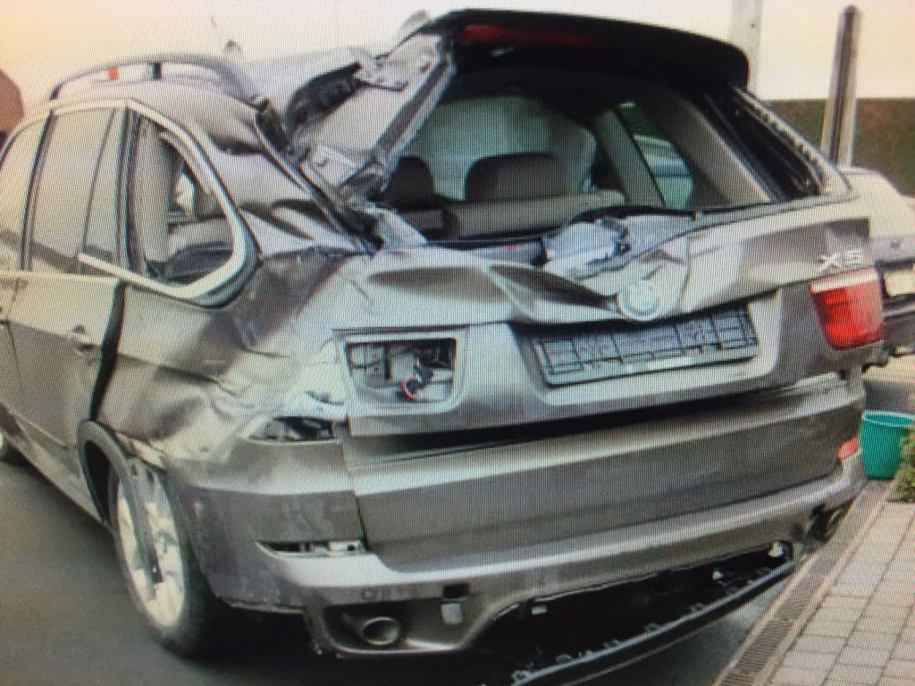 Dezmembrez BMW X5 E70 3.0 d An 2009
