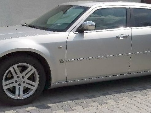 Dezmembrez Chrysler 300C 3.0CRD, an 2006