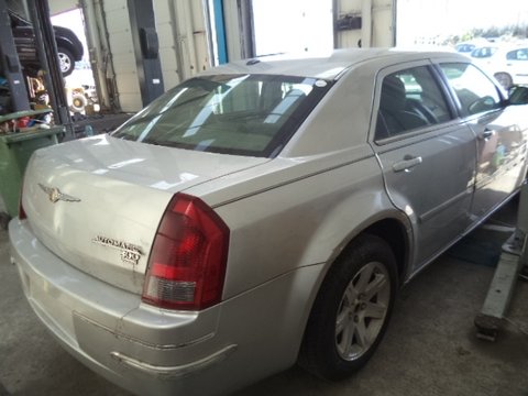 Dezmembrez Chrysler 300C din 2006, 3.5 v6