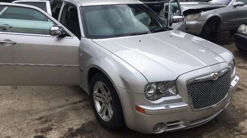 Dezmembrez chrysler 300c , motor 3.0 CRD