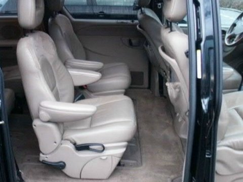 Dezmembrez Chrysler Voyager 2004 2.5 CRD 104kw (142cp)