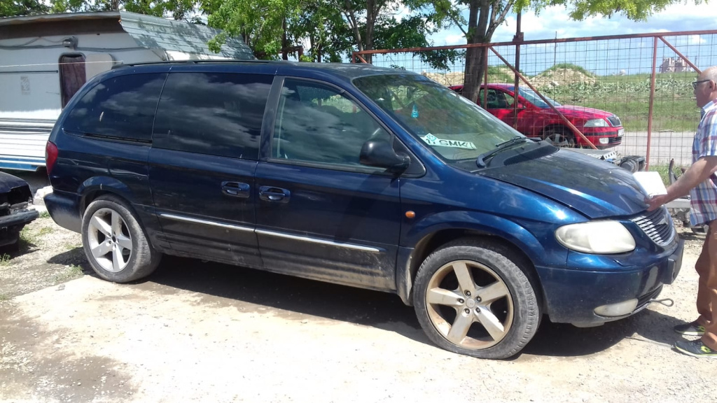 Dezmembrez Chrysler VOYAGER Mk 3 (RG, RS) 2001 - 2007