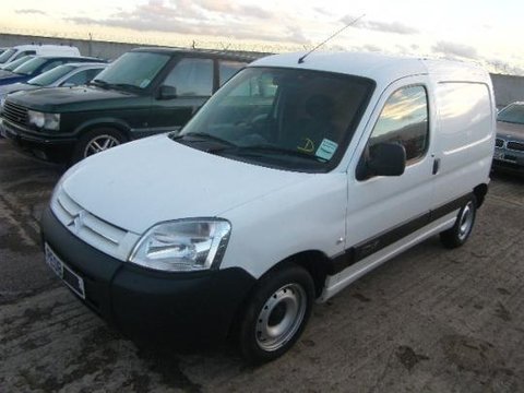 Dezmembrez CITROEN BERLINGO 1.6 HDI,an 2005