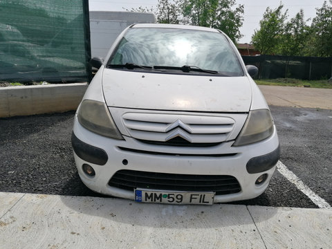 Dezmembrez Citroen C3 1.4 hdi AN 2004