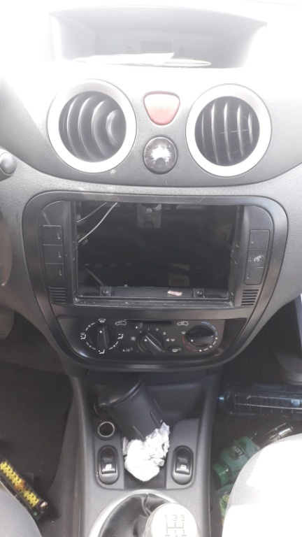 Dezmembrez Citroen C3 2007 1.4B KFV