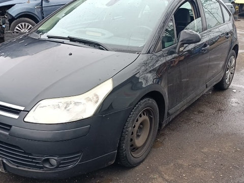 Dezmembrez Citroen C4 1.6 HDi an 2007 cod motor 9HZ 109 CP