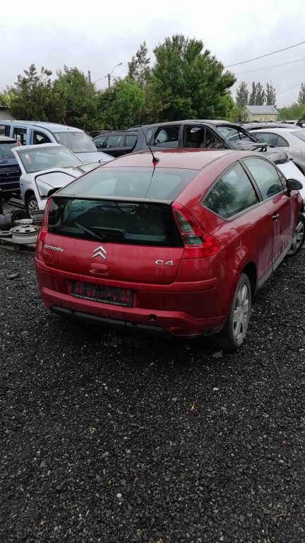 Dezmembrez Citroen C4 2007 diesel
