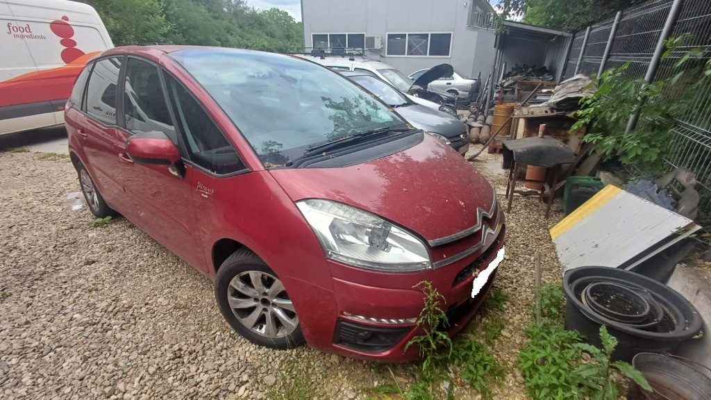 Dezmembrez Citroen C4 Picasso 1.6 HDi (DV6C) 112 cai Cutie Manuala 6 Trepte 2012
