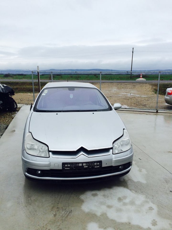 Dezmembrez Citroen C5 an 2006 2.0 hdi