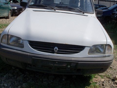 Dezmembrez Dacia 1310 an 2000 impecabila