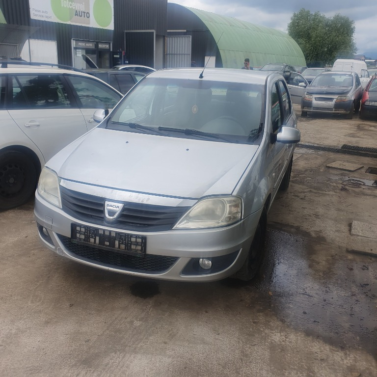 Dezmembrez Dacia Logan 1 Facelift an 2012 motor 1.2 benzina